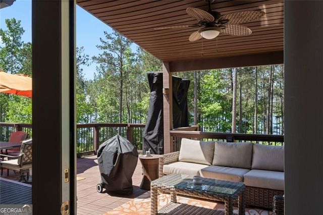 1804 Lake Pointe Circle, Locust Grove, GA 30248