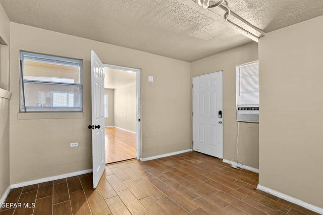 3125 Hamilton Avenue, El Paso, TX 79930