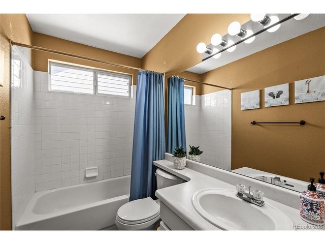 317 Wessex Cir, Highlands Ranch, CO 80126