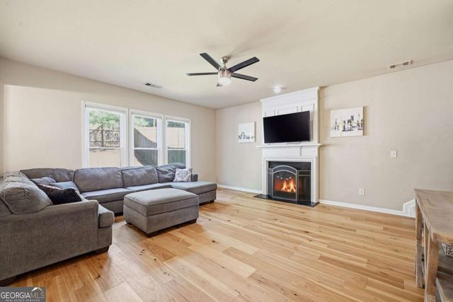 6160 Turfway Dr, Cumming, GA 30040