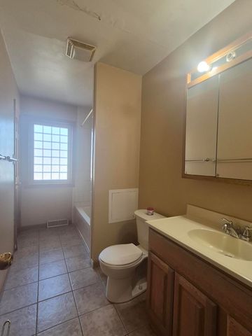 1115 N Oakwood Street, Griffith, IN 46319