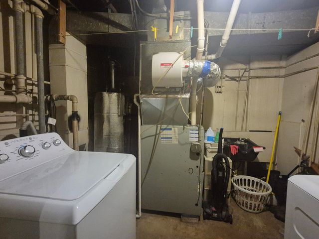 1115 N Oakwood Street, Griffith, IN 46319