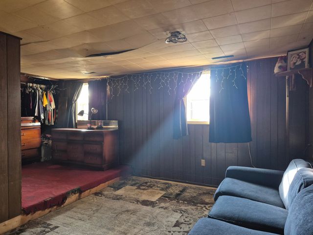 1115 N Oakwood Street, Griffith, IN 46319