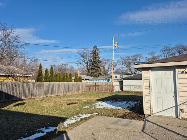 1115 N Oakwood Street, Griffith, IN 46319