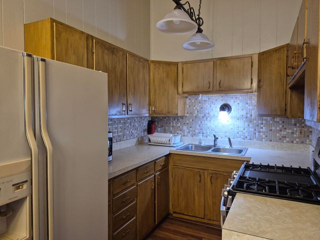 1115 N Oakwood Street, Griffith, IN 46319