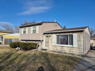 1115 N Oakwood Street, Griffith, IN 46319