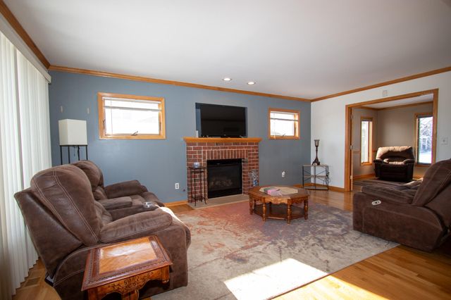 9741 Whitehall Garden, Munster, IN 46321