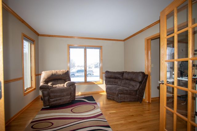 9741 Whitehall Garden, Munster, IN 46321