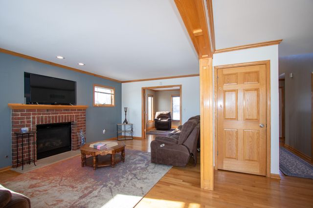 9741 Whitehall Garden, Munster, IN 46321