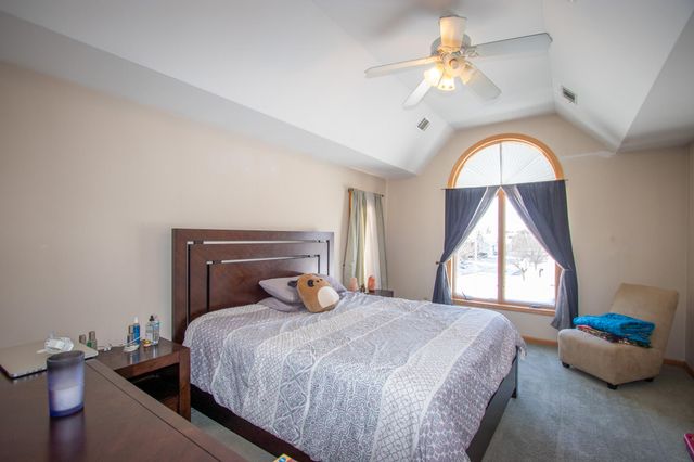 9741 Whitehall Garden, Munster, IN 46321