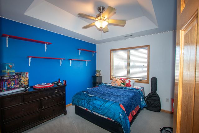 9741 Whitehall Garden, Munster, IN 46321