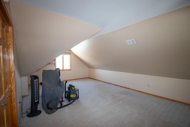 9741 Whitehall Garden, Munster, IN 46321