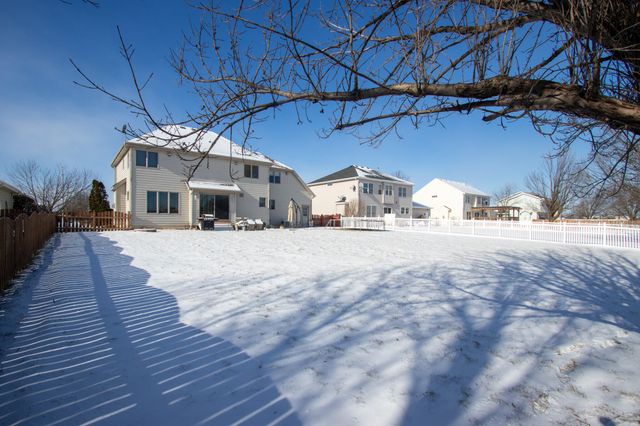 9741 Whitehall Garden, Munster, IN 46321