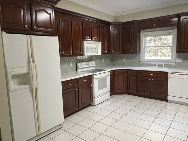 99 Hickory Ct, Mcminnville, TN 37110