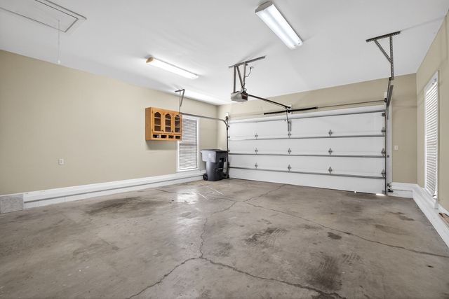 99 Hickory Ct, Mcminnville, TN 37110