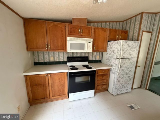 8217 HURLEYS NECK RD, Mardela Springs, MD 21837