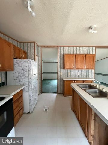 8217 HURLEYS NECK RD, Mardela Springs, MD 21837