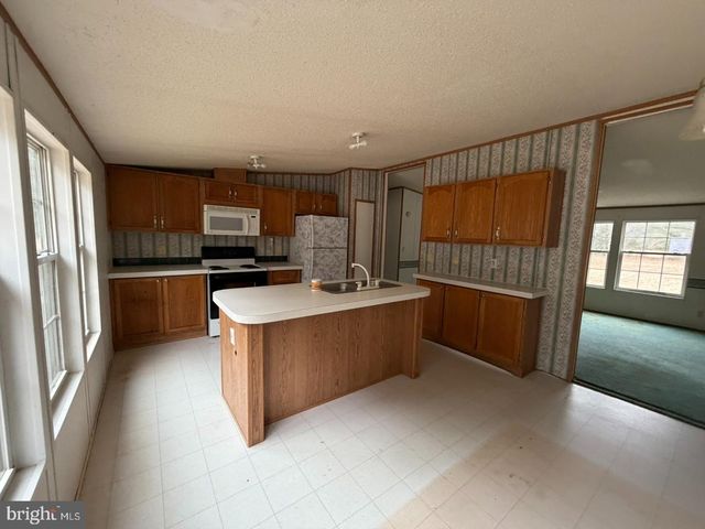 8217 HURLEYS NECK RD, Mardela Springs, MD 21837