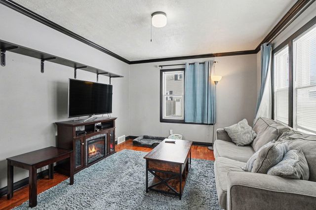 775 E 8th Street, Holland, MI 49423