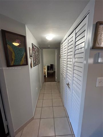 200 W Palm Circle W 104, Pembroke Pines, FL 33025