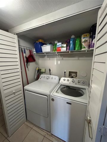 200 W Palm Circle W 104, Pembroke Pines, FL 33025