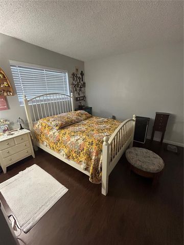 200 W Palm Circle W 104, Pembroke Pines, FL 33025