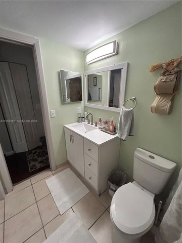 200 W Palm Circle W 104, Pembroke Pines, FL 33025