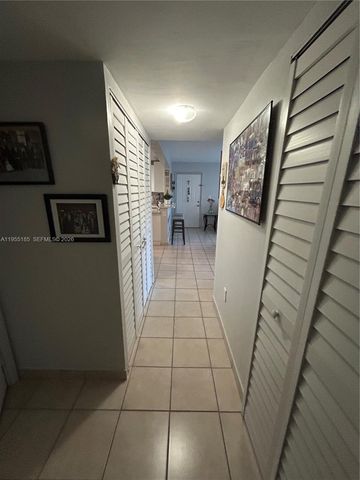 200 W Palm Circle W 104, Pembroke Pines, FL 33025