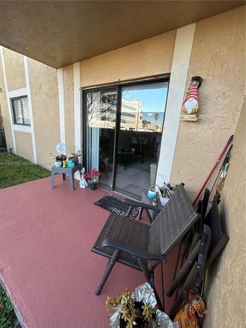 200 W Palm Circle W 104, Pembroke Pines, FL 33025