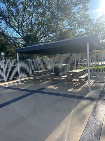 200 W Palm Circle W 104, Pembroke Pines, FL 33025