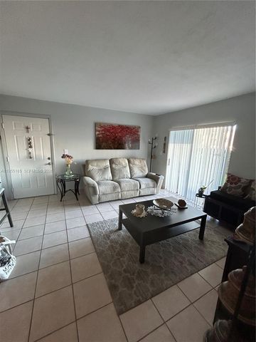 200 W Palm Circle W 104, Pembroke Pines, FL 33025