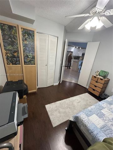 200 W Palm Circle W 104, Pembroke Pines, FL 33025