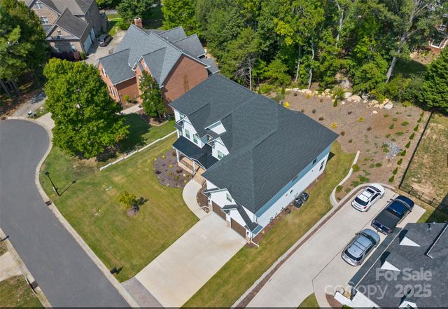 15818 Sparrowridge Court, Charlotte, NC 28278