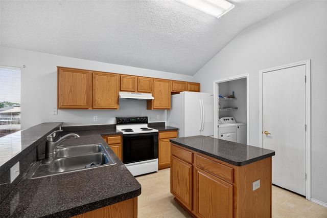 10208 Dallam Lane, Fort Worth, TX 76108