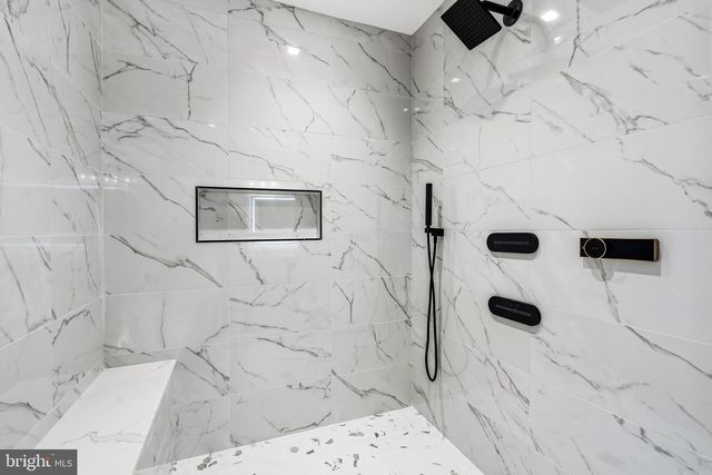 604 TAPAWINGO RD SW, Vienna, VA 22180