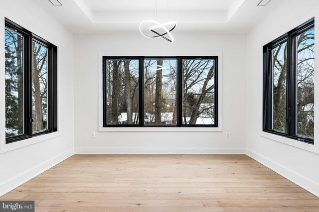 604 TAPAWINGO RD SW, Vienna, VA 22180