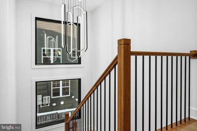 604 TAPAWINGO RD SW, Vienna, VA 22180