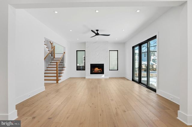 604 TAPAWINGO RD SW, Vienna, VA 22180