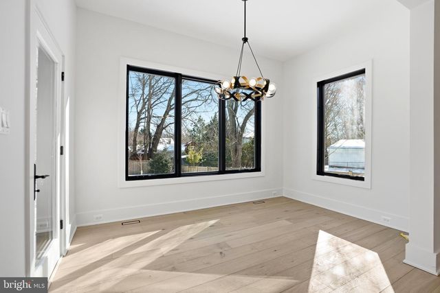 604 TAPAWINGO RD SW, Vienna, VA 22180