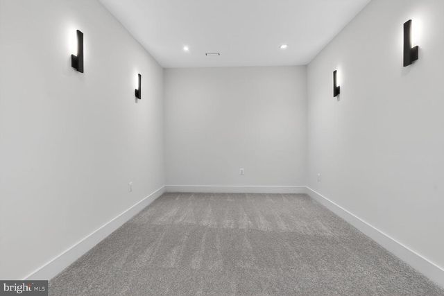 604 TAPAWINGO RD SW, Vienna, VA 22180