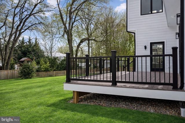 604 TAPAWINGO RD SW, Vienna, VA 22180