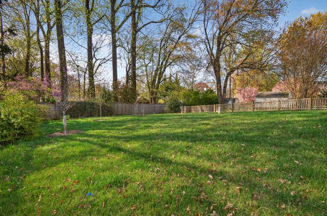 604 TAPAWINGO RD SW, Vienna, VA 22180