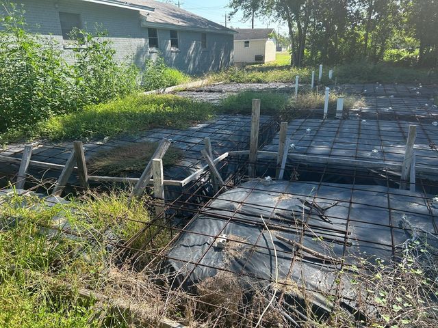 2605 Avenue A, Bay City, TX 77414