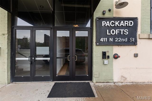 2201 Locust Street 305, St Louis, MO 63103