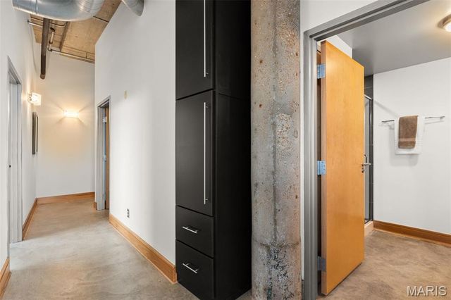 2201 Locust Street 305, St Louis, MO 63103