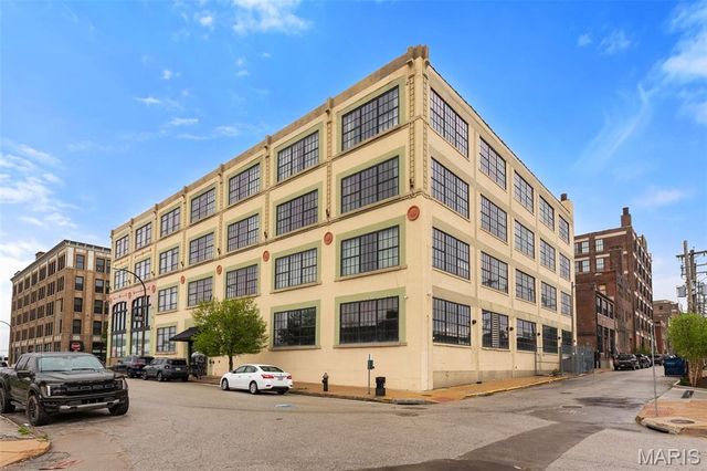 2201 Locust Street 305, St Louis, MO 63103
