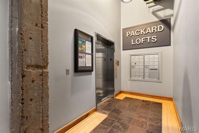 2201 Locust Street 305, St Louis, MO 63103