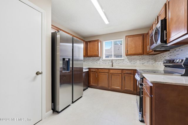3611 PALEFACE Place, Jacksonville, FL 32210
