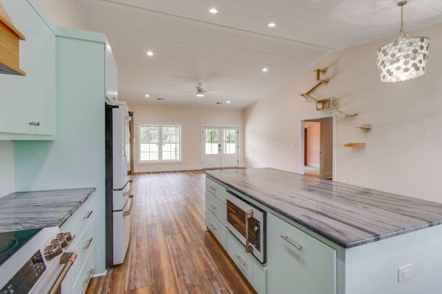 1936 Ben Franklin Road, Leesville, SC 29070