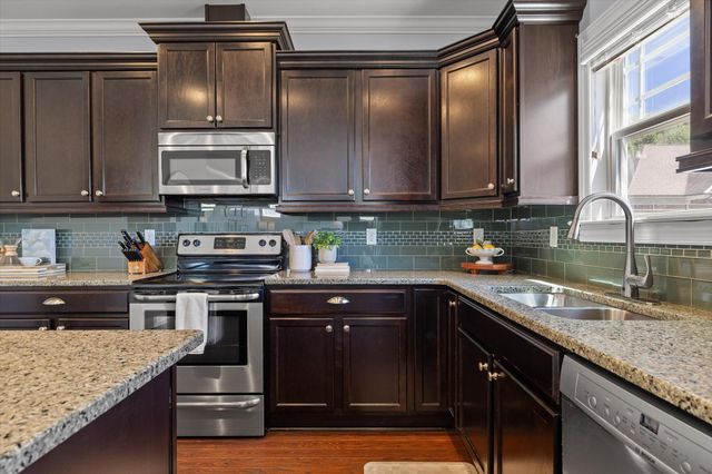 5503 Seagrove Lane, Hixson, TN 37343